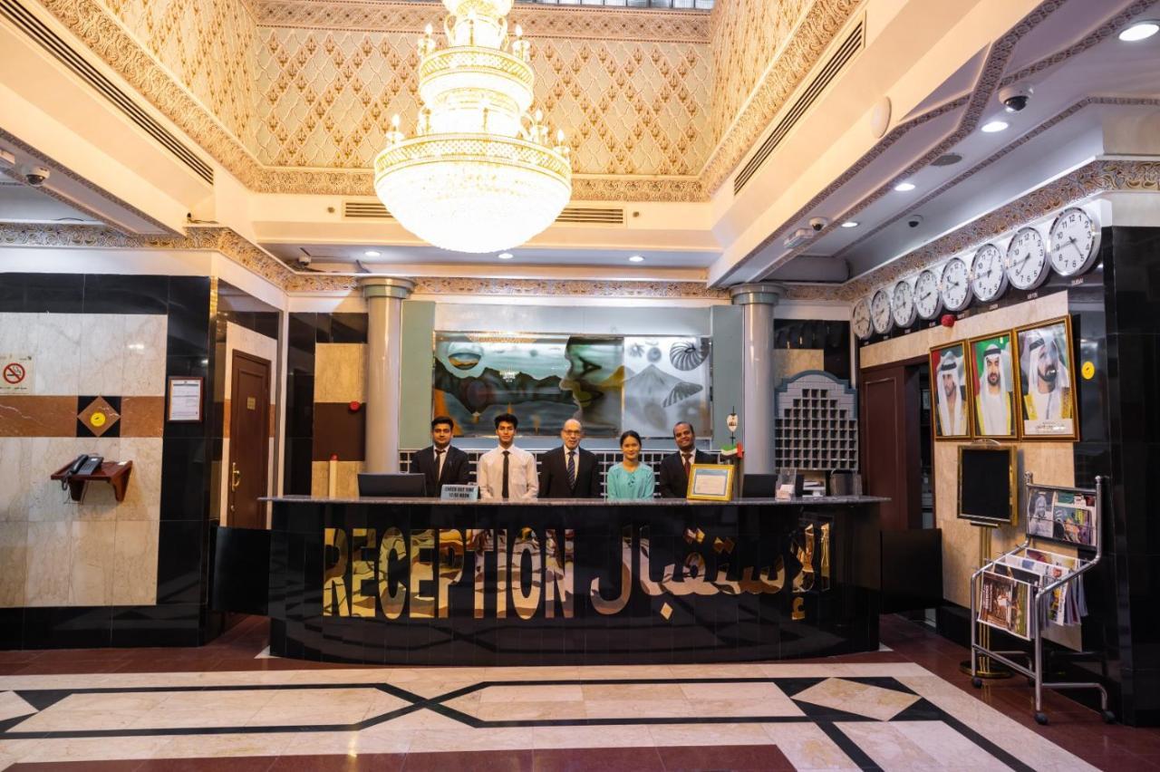 Three 888 Hotel Dubaï Extérieur photo