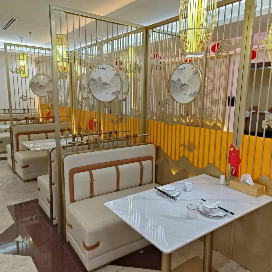 Three 888 Hotel Dubaï Extérieur photo